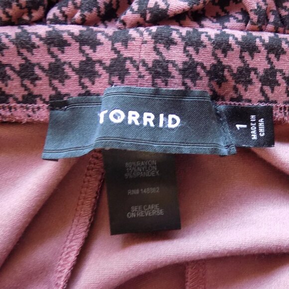 Torrid Slim Taper Studio Luxe Ponte High-Rise Pant Size 1X Dustrose/Black - Picture 4 of 4